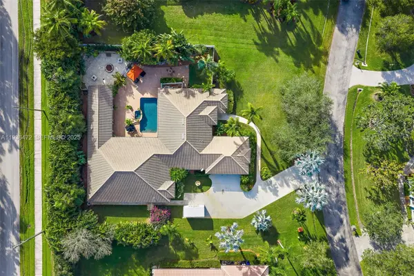 4803 SW Lake Grove Cir, Palm City, FL 34990