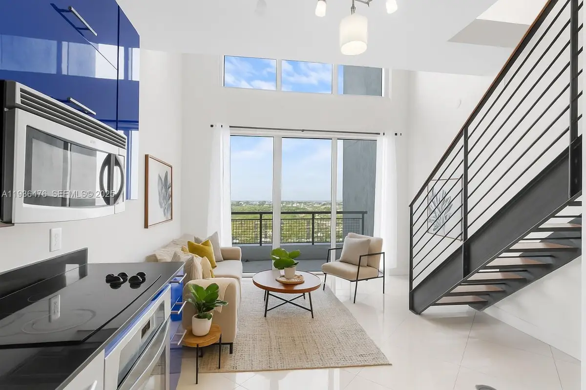 60 SW 13th St #3213, Miami, FL 33130 - Image #1