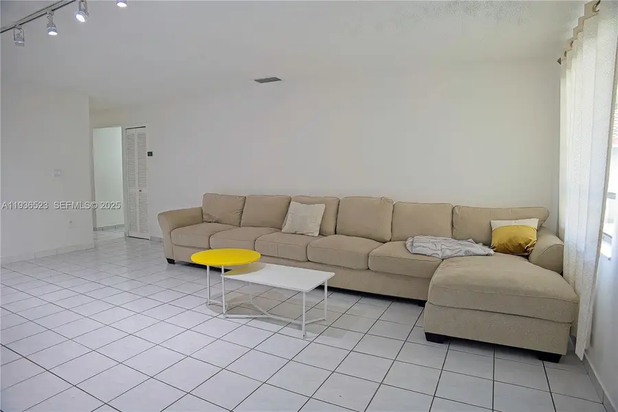 13238 NW 8th Ter, Miami, FL 33182 - Image #2