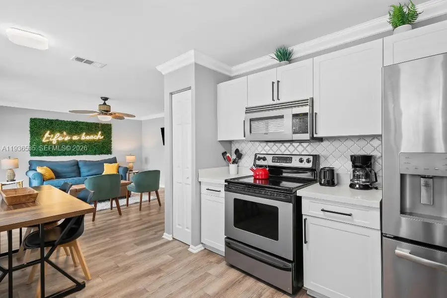 223 SE 8th St, Dania Beach, FL 33004 - Image #3