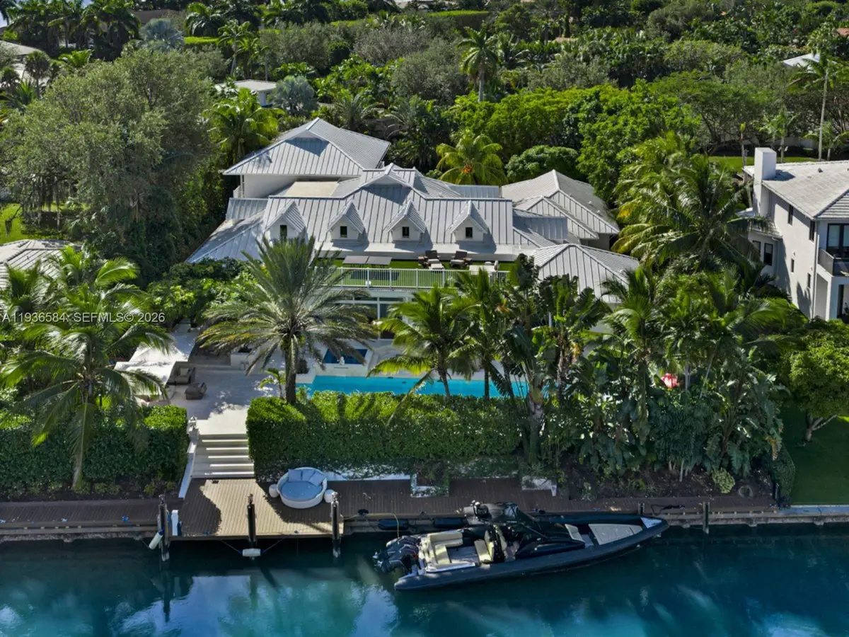 761 Buttonwood Ln, Miami, FL 33137 - Image #1