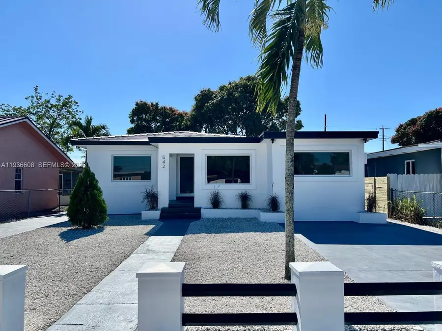 542 E 20th St, Hialeah, FL 33013 - Image #3