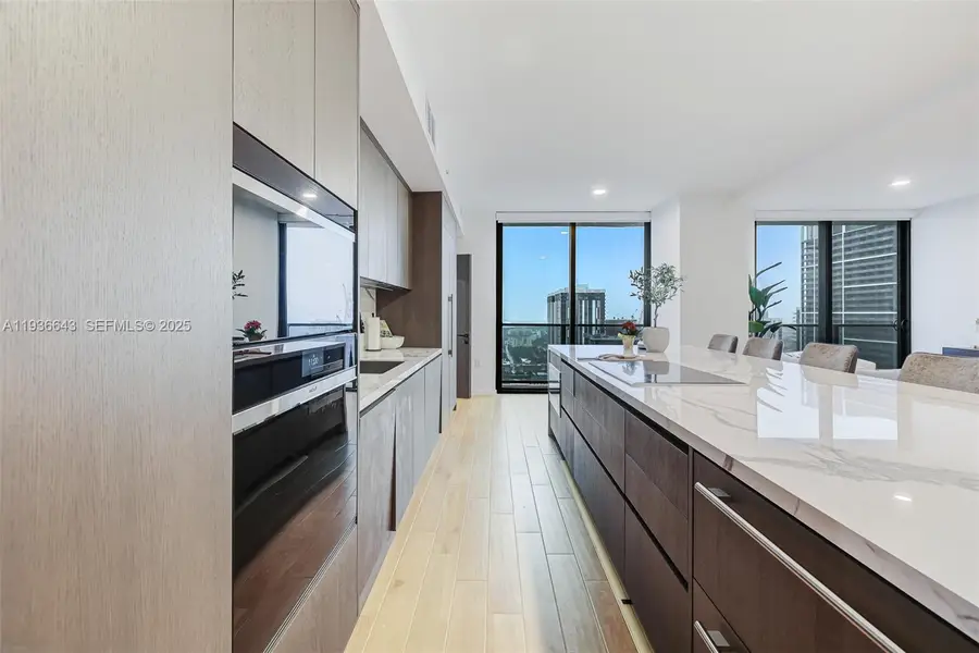 398 NE 5th St #3718-3719, Miami, FL 33132 - Image #3