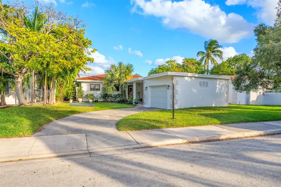 7517 Cutlass Ave, North Bay Village, FL 33141 - Image #3