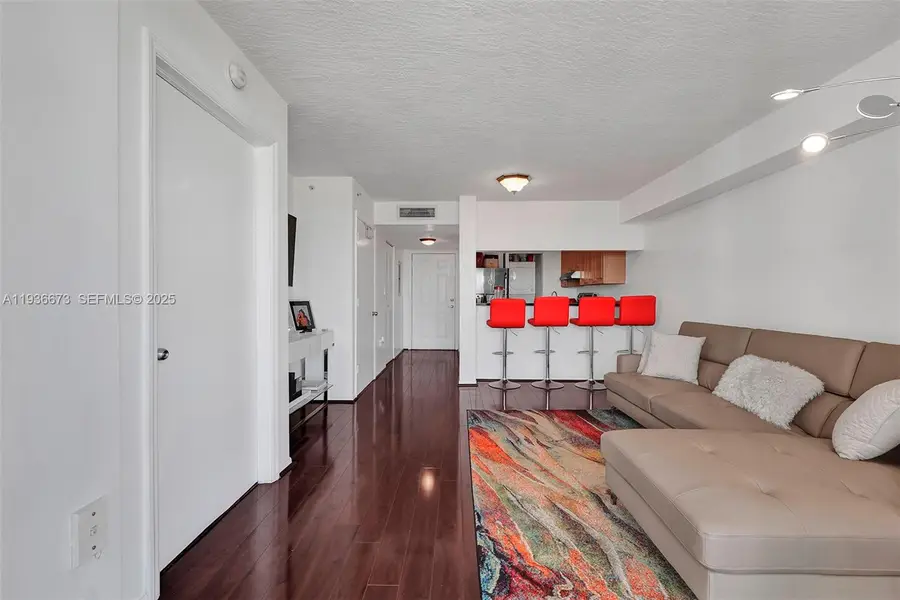 102 SW 6th Ave #305, Miami, FL 33130 - Image #3