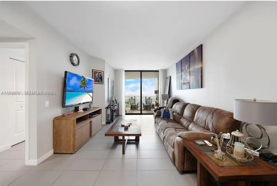 1600 NE 1st Ave #2811, Miami, FL 33132 - #3