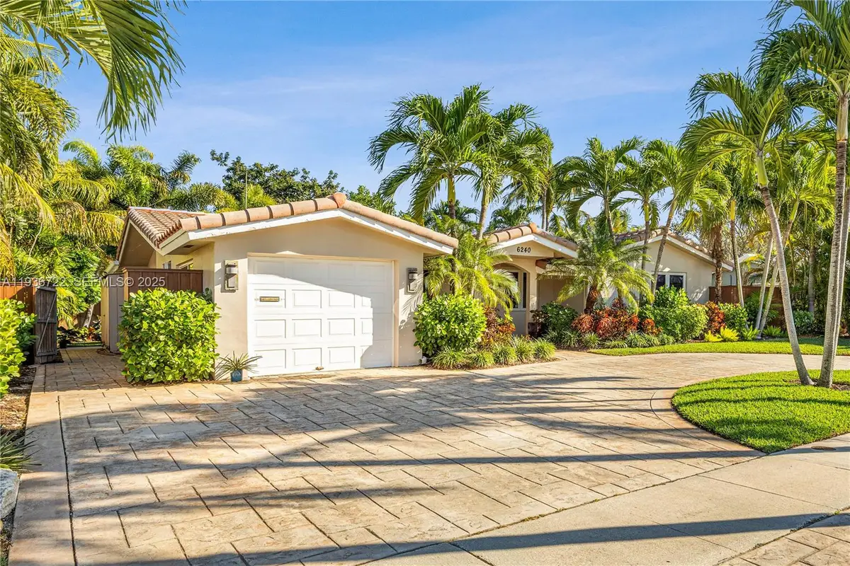 6240 NE 20th Way, Fort Lauderdale, FL 33308 - Image #1