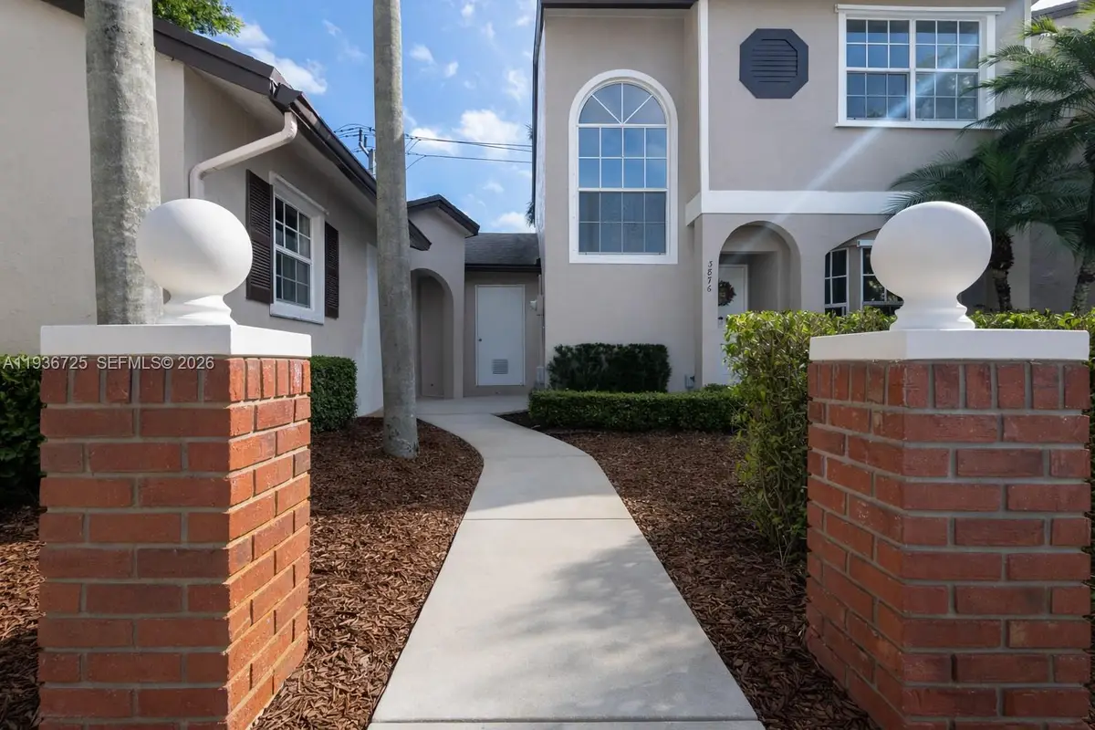 3880 NW 121st Ave, Sunrise, FL 33323 - Image #1