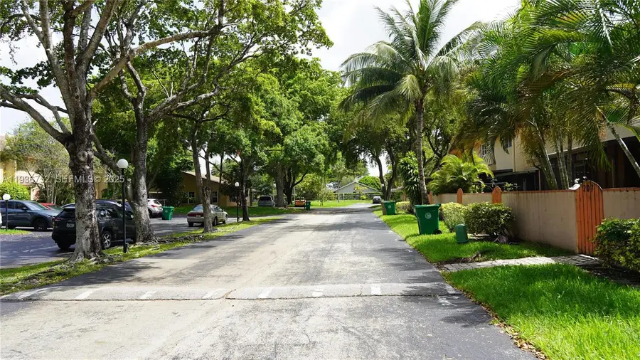 7175 Nova Dr #204, Davie, FL 33317 - Image #3