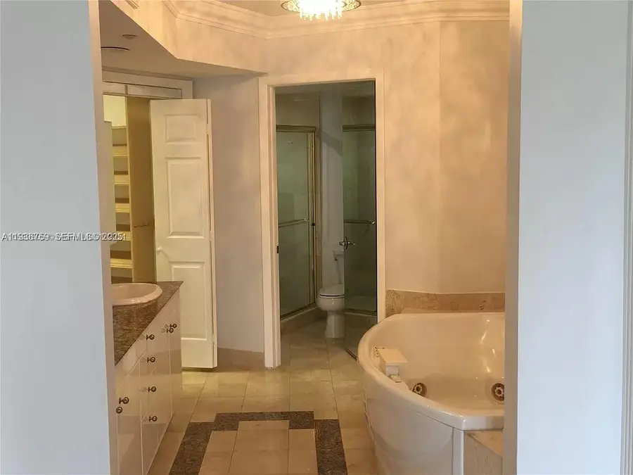 19333 Collins Ave #1109, Sunny Isles Beach, FL 33160 - Image #3