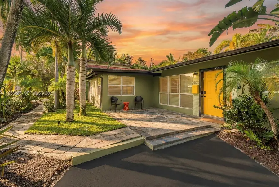 801 NW 24th St, Wilton Manors, FL 33311 - Image #2