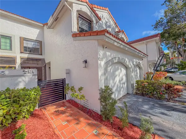 3525 Magellan Cir, Aventura, FL 33180