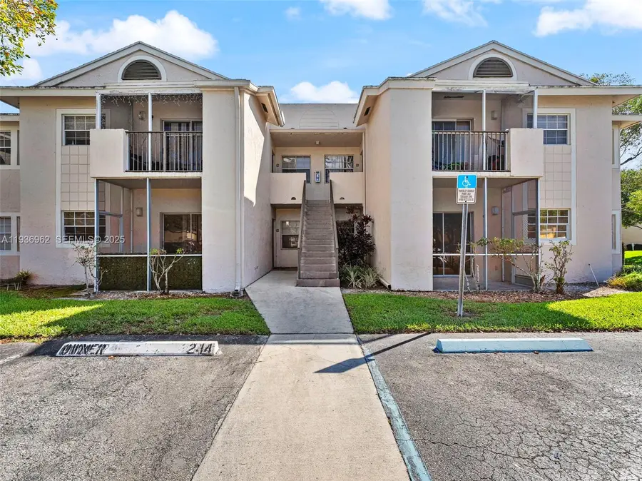 720 Cypress Ln #F9, Deerfield Beach, FL 33064 - Image #2