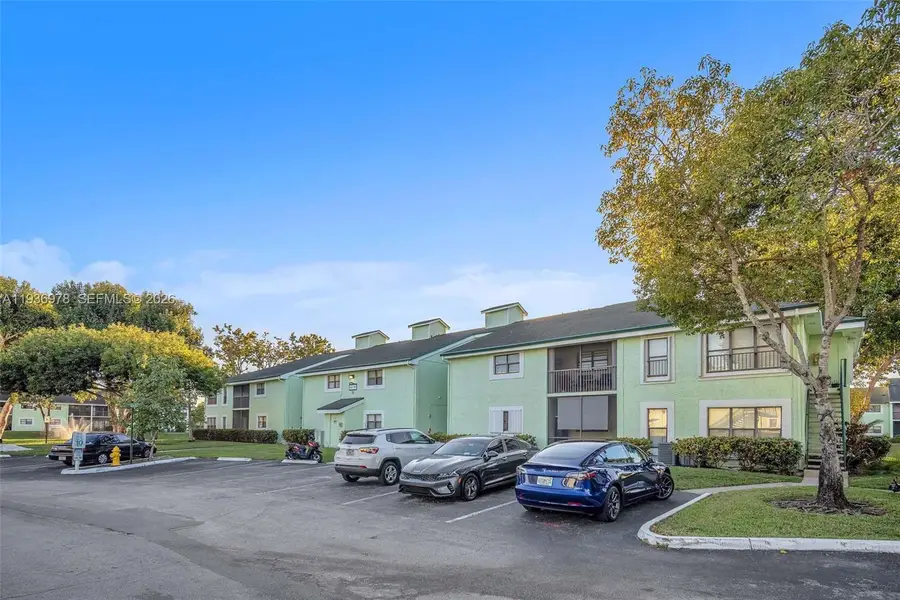 3987 NW 87th Ave #3987, Sunrise, FL 33351 - Image #2