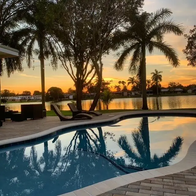 1160 NW 86th Ter, Pembroke Pines, FL 33024 - Image #1