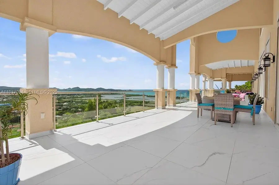 Paradise View Villa Paradise View Villa, Town N Country, FL 00000 - Image #2