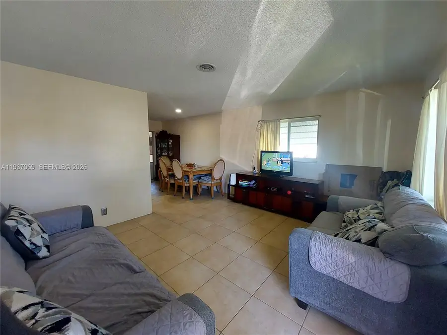 4571 NW 19th Way, Tamarac, FL 33309 - Image #3