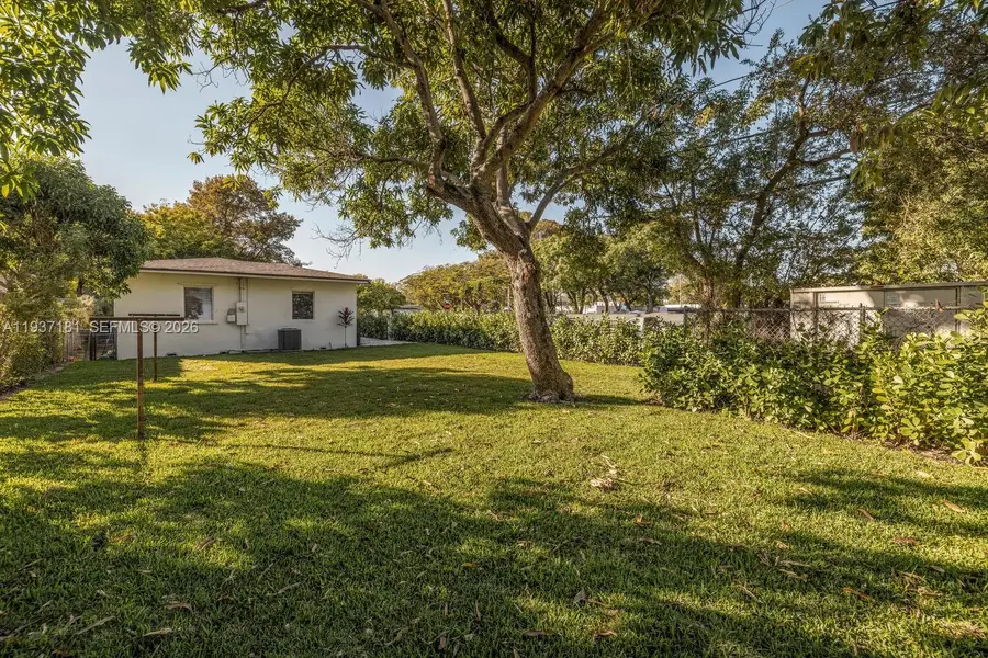 424 NW 53rd St, Miami, FL 33127 - Image #2