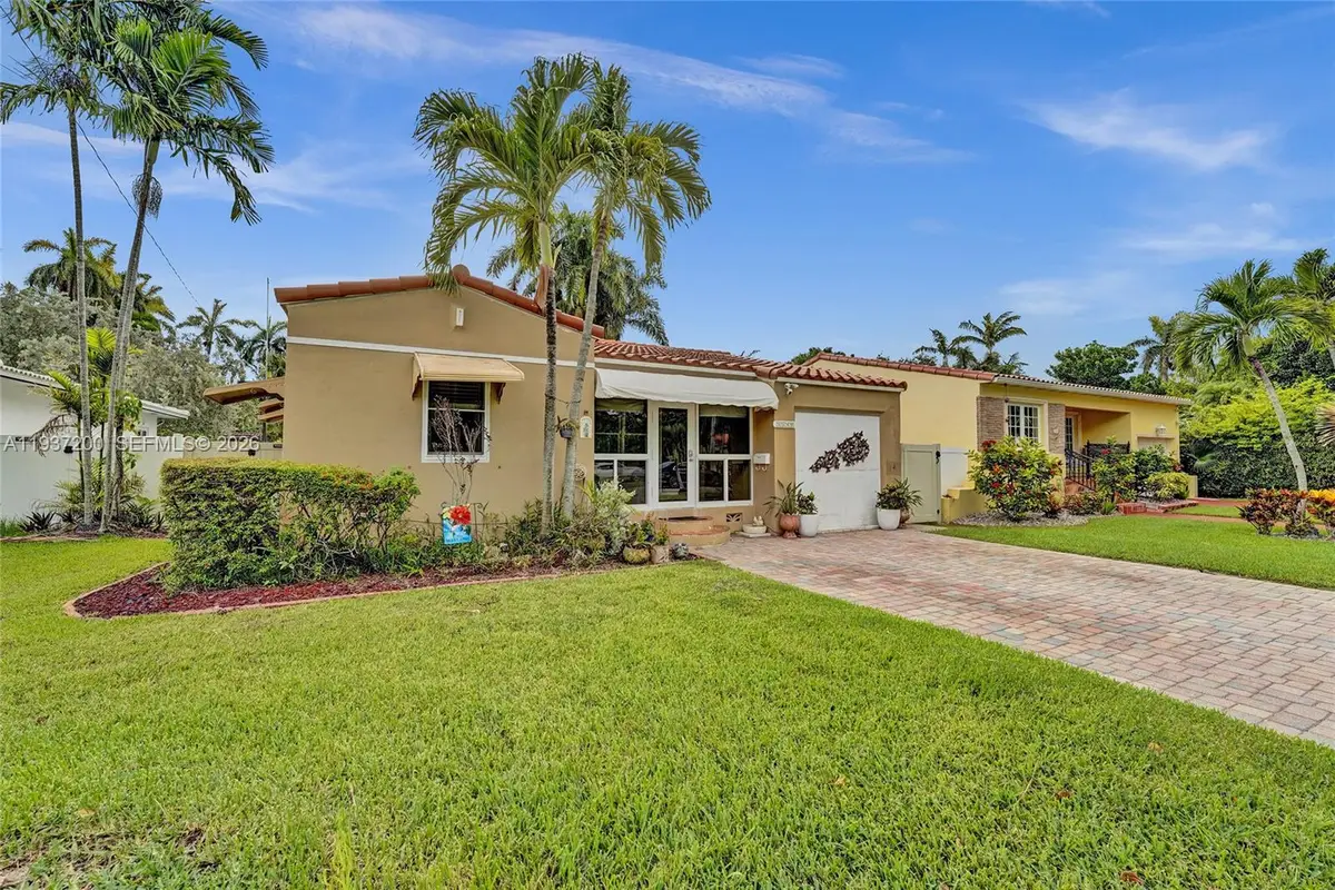 1340 Jackson St, Hollywood, FL 33019 - Image #1