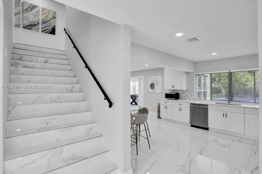 6 SE 11th Ct, Deerfield Beach, FL 33441 - Image #3