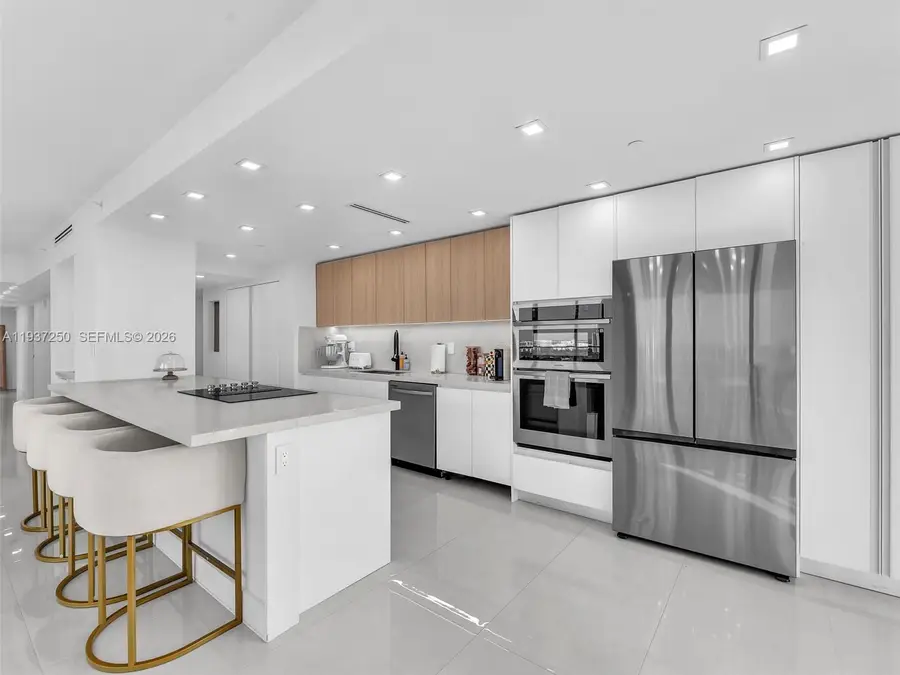 19707 Turnberry Way #22D, Aventura, FL 33180 - Image #2