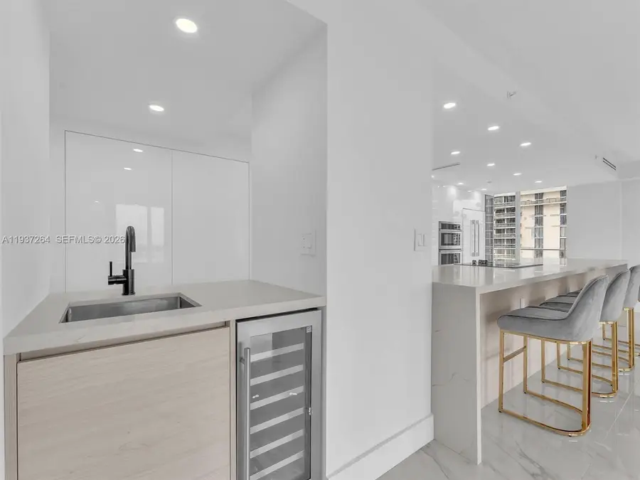 19707 Turnberry Way #25D, Aventura, FL 33180 - Image #2