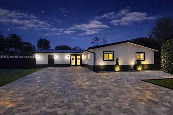 45 Akron Rd, Lake Worth, FL 33467