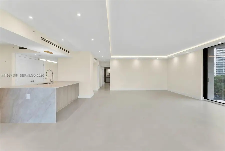 19355 Turnberry Way #4K, Aventura, FL 33180 - Image #3