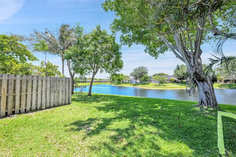 1054 NW 53rd Street, Deerfield Beach, FL 33064 - Image #2