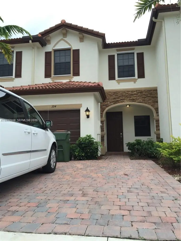 394 NE 37th Ave, Homestead, FL 33033 - Image #2