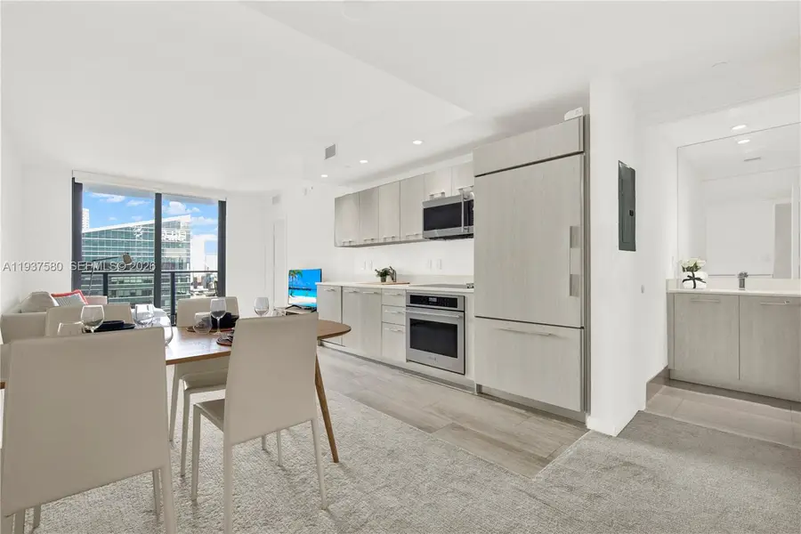 45 SW 9th St #1609, Miami, FL 33130 - Image #2