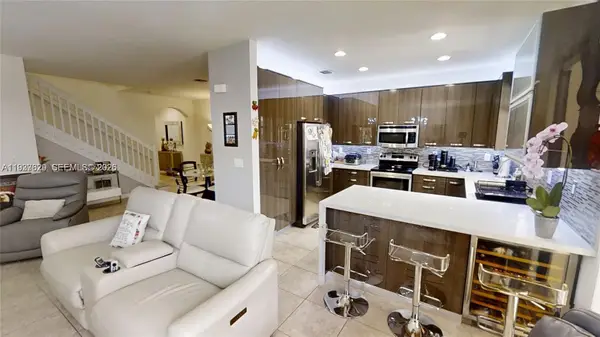 4231 SW 165th Ct, Miami, FL 33185