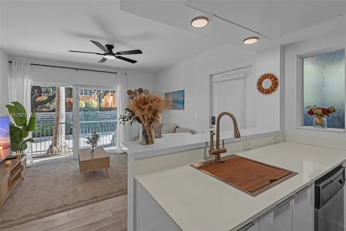 740 Meridian Ave #11, Miami Beach, FL 33139 - Image #1