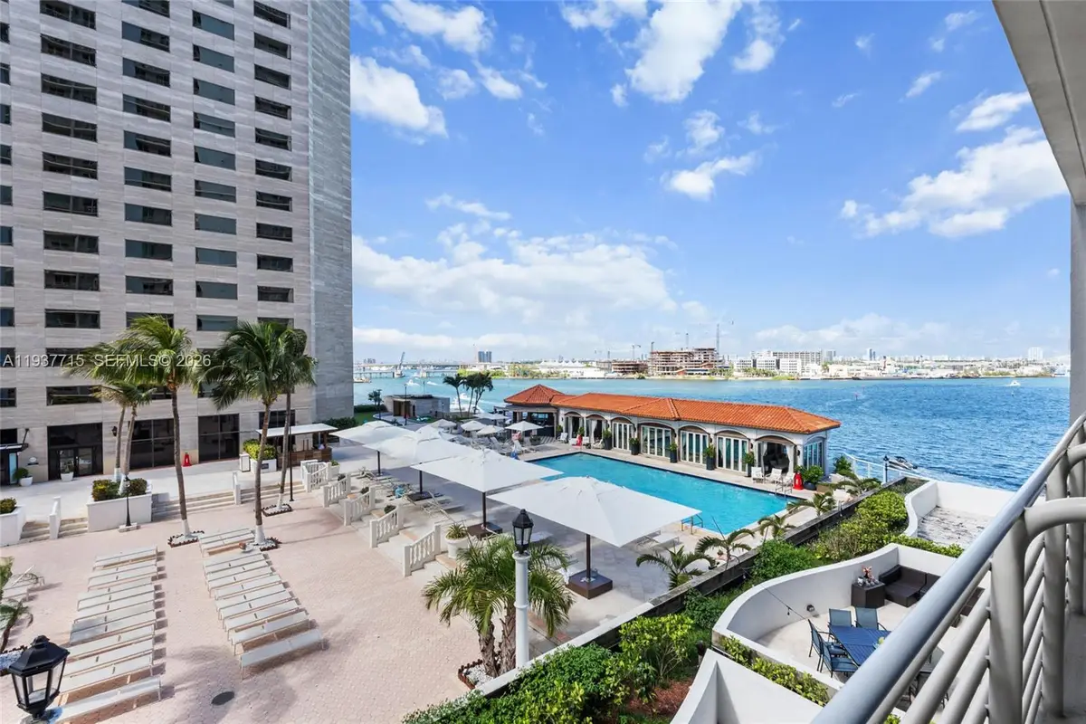 335 S Biscayne Blvd #908, Miami, FL 33131 - Image #1