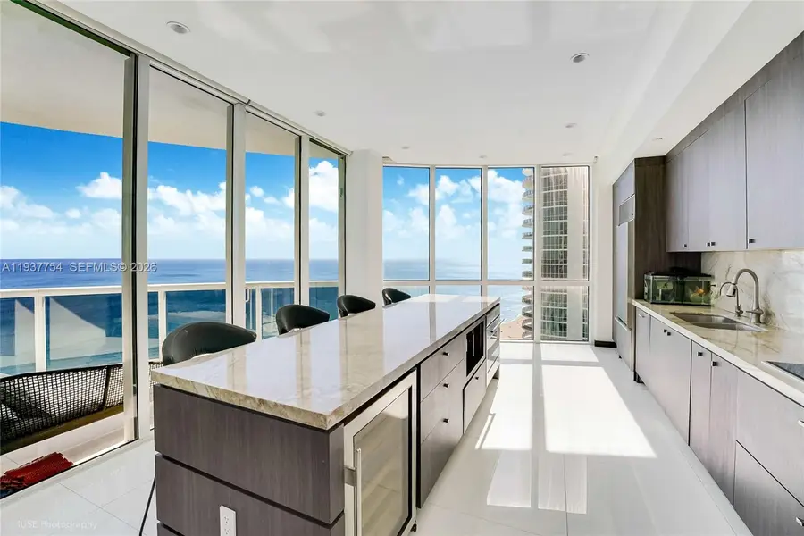 15901 Collins Ave #2701, Sunny Isles Beach, FL 33160 - Image #2
