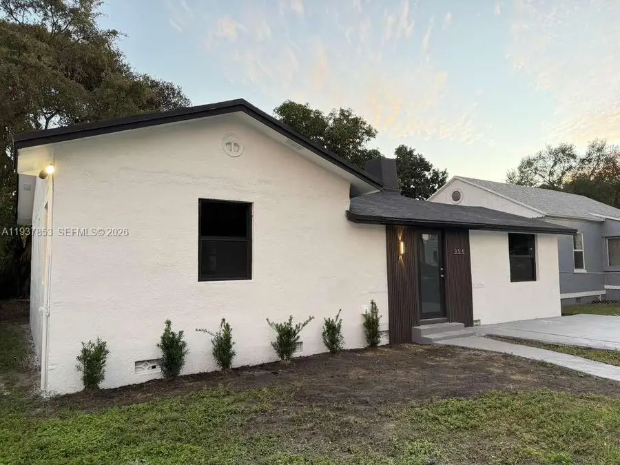 854 NW 76th St, Miami, FL 33150 - Image #3