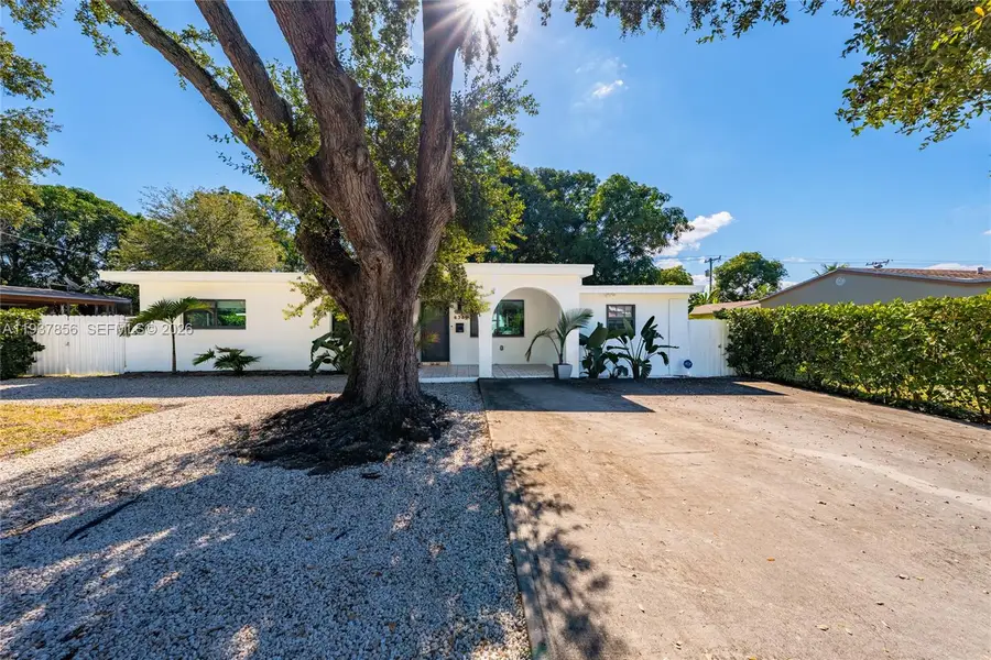 638 NE 141st St, North Miami, FL 33161 - Image #2