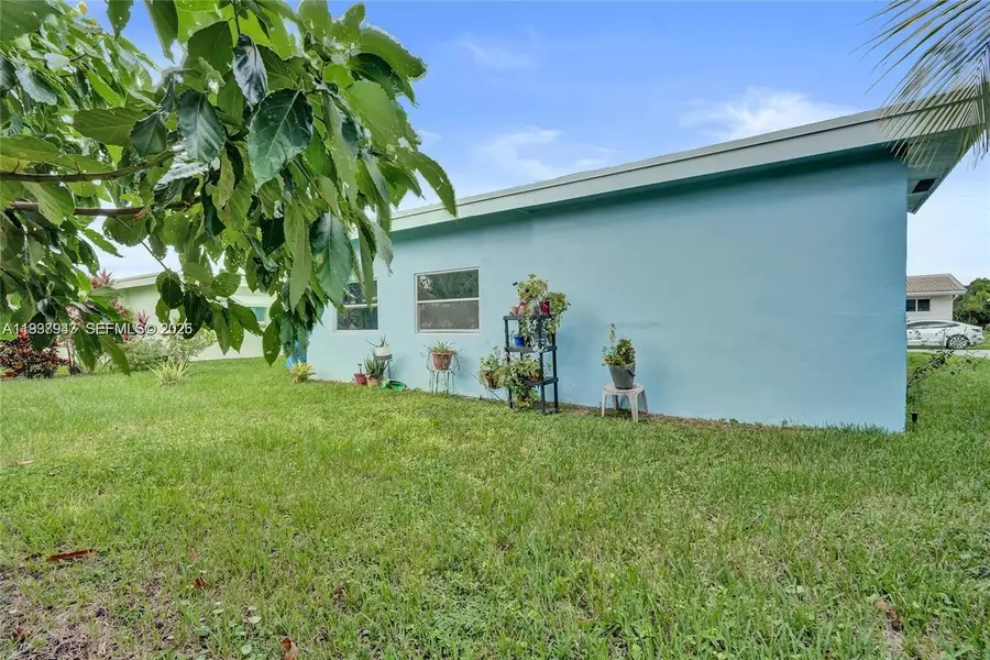 4914 NW 52nd Ct, Tamarac, FL 33319 - Image #3