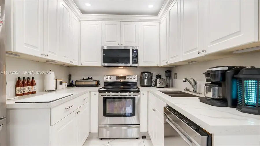 3120 SW 17th St, Fort Lauderdale, FL 33312 - Image #3