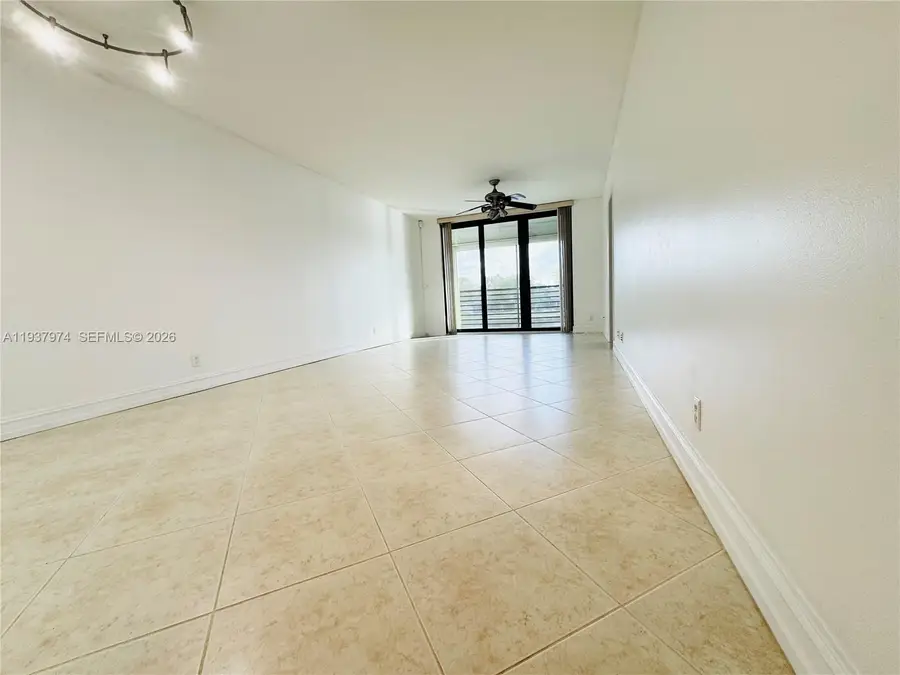11312 Taft St #11312, Pembroke Pines, FL 33026 - Image #3