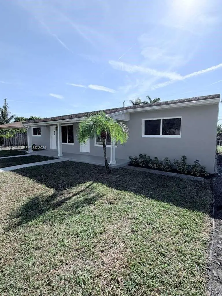 134 SW 14th Ave, Boynton Beach, FL 33435 - Image #2