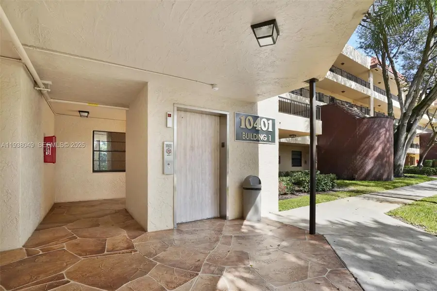 10401 W Broward Blvd #205, Plantation, FL 33324 - Image #3