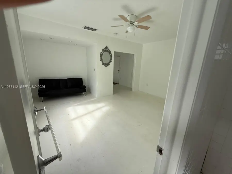 1211 Pennsylvania Ave #E2, Miami Beach, FL 33139 - #3