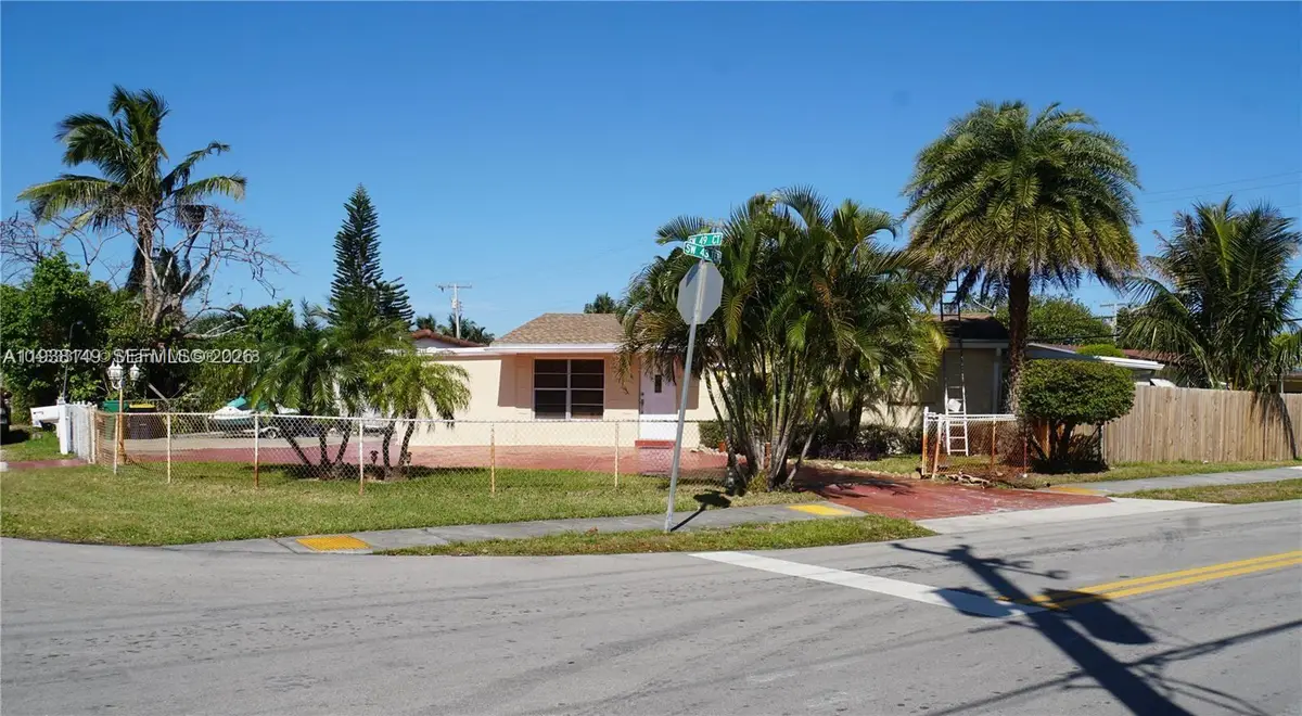 4361 SW 49th Ct, Dania Beach, FL 33314 - Image #1
