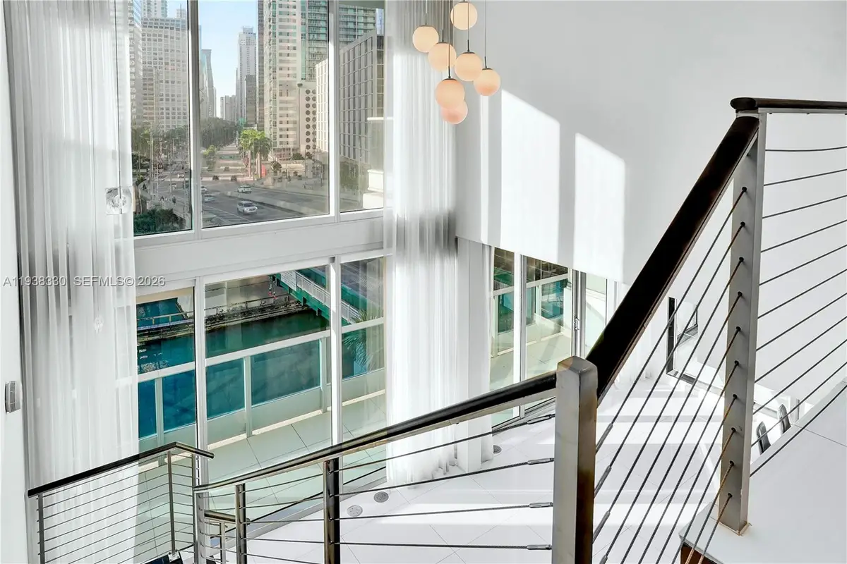 200 Biscayne Boulevard Way #503, Miami, FL 33131 - Image #1