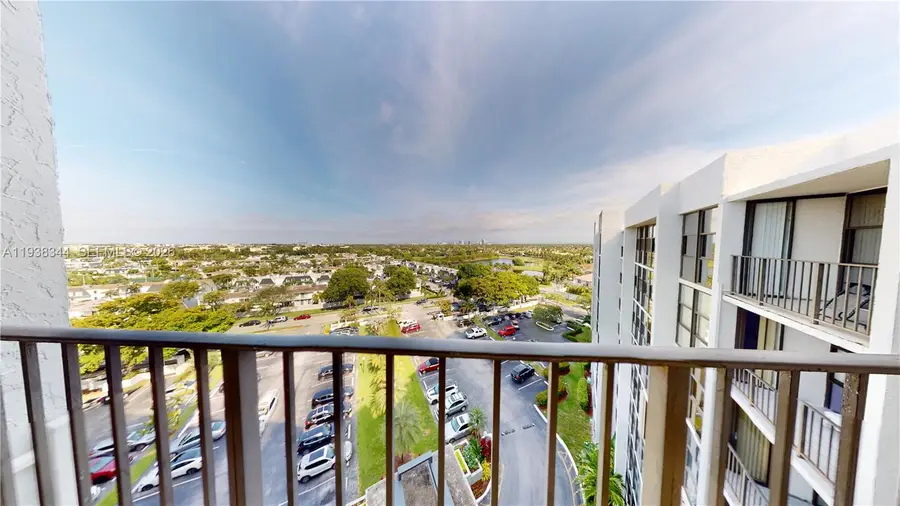 1000 Parkview Dr #1023, Hallandale Beach, FL 33009 - Image #2