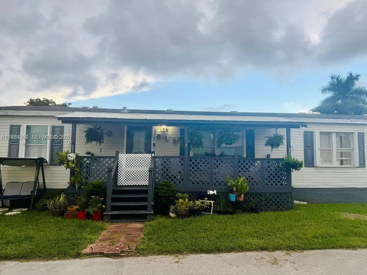 19800 SW 180th Ave #271, Miami, FL 33187 - Image #1