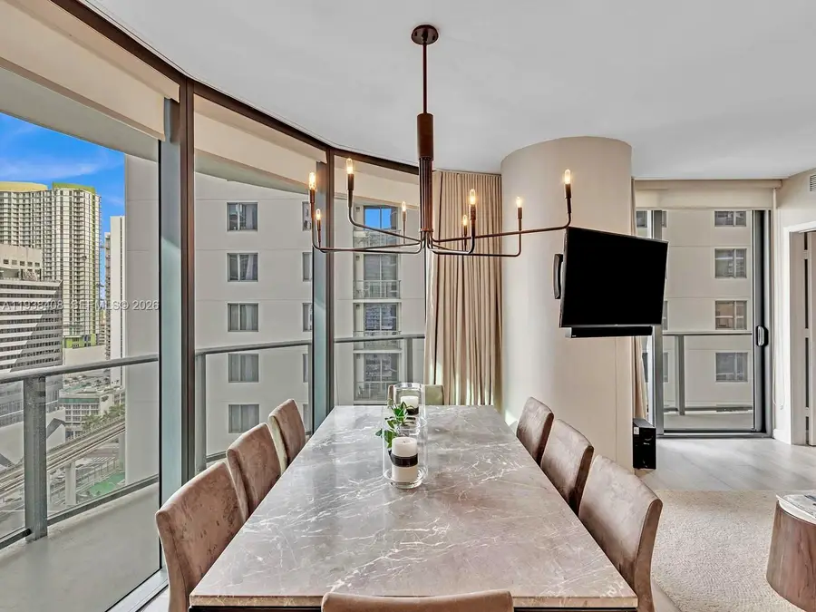 55 SW 9th St #1808, Miami, FL 33130 - Image #2