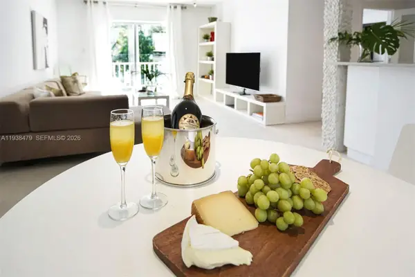 201 Jefferson Ave #2E, Miami Beach, FL 33139