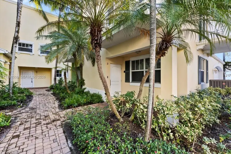 630 SE 15th St #3, Fort Lauderdale, FL 33316 - Image #3